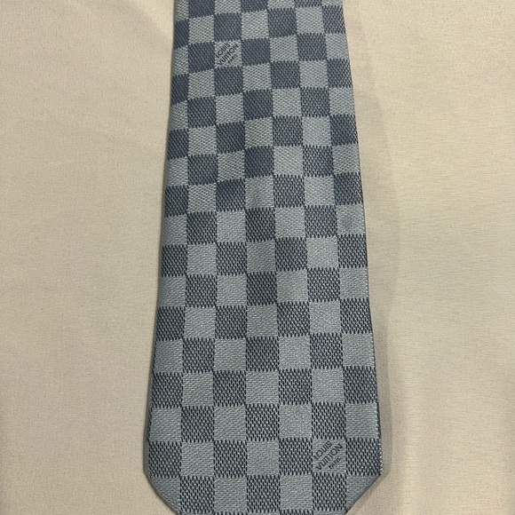 5 Louis Vuitton blue tie collection - Picture 8 of 9